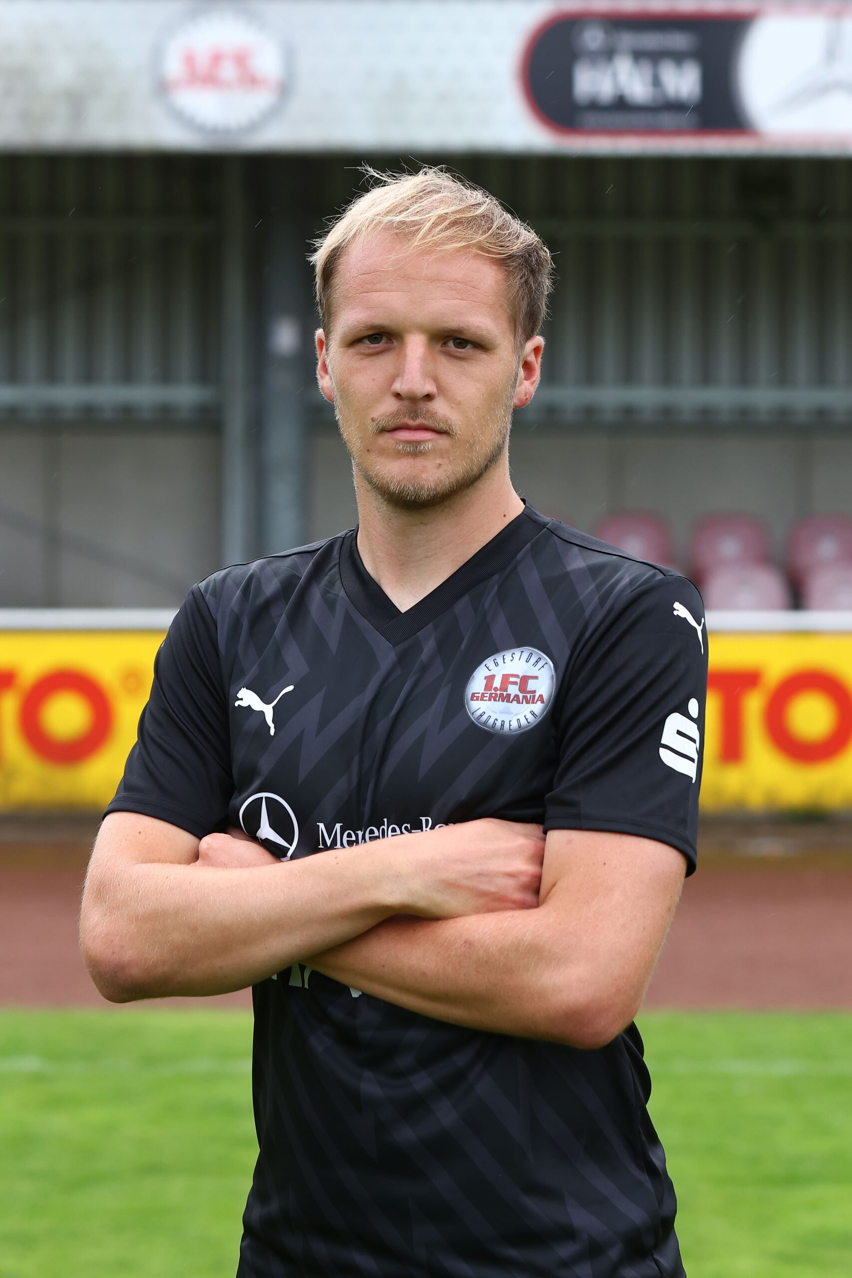 12 Dominik Swientek